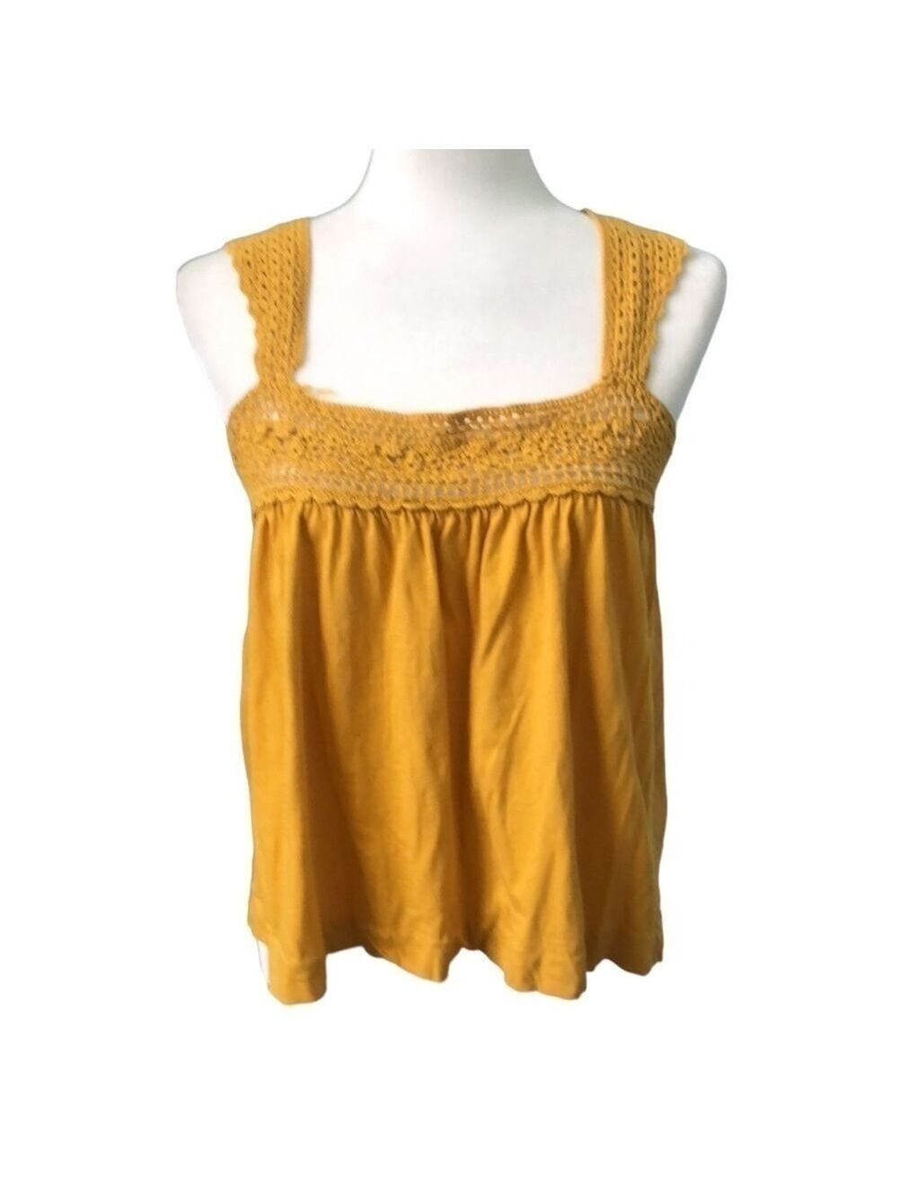Hi-Line Babydoll Tank With Crochet Neckline Size Medium